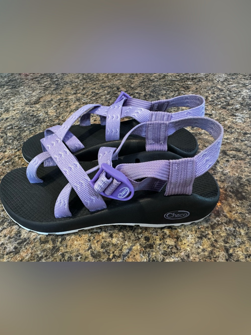 Chaco Z2 Classic Toe Loop Outdoor Hiking Sport Strappy Sandals Women’s 8 Purple